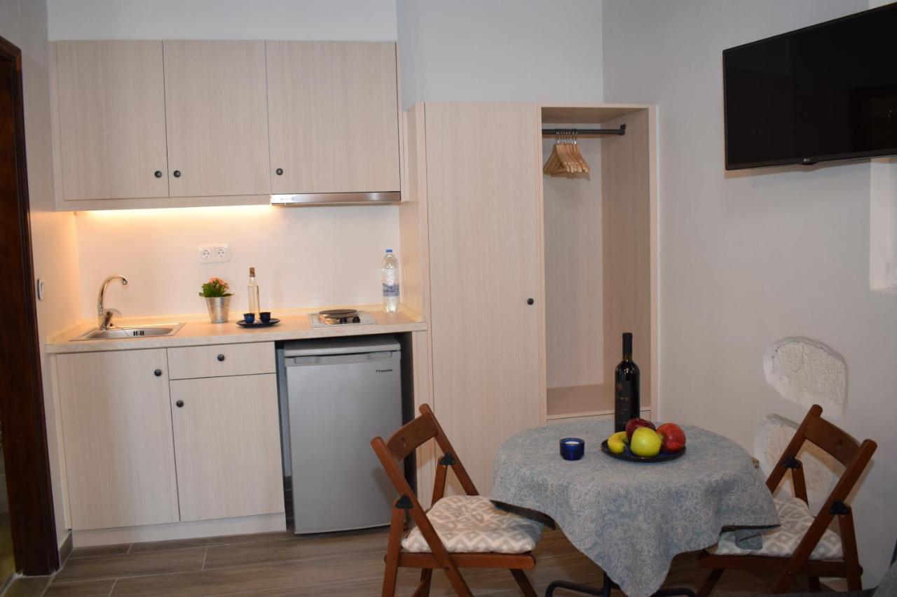 Loggia Traditional Suites Rethymno  Exterior photo