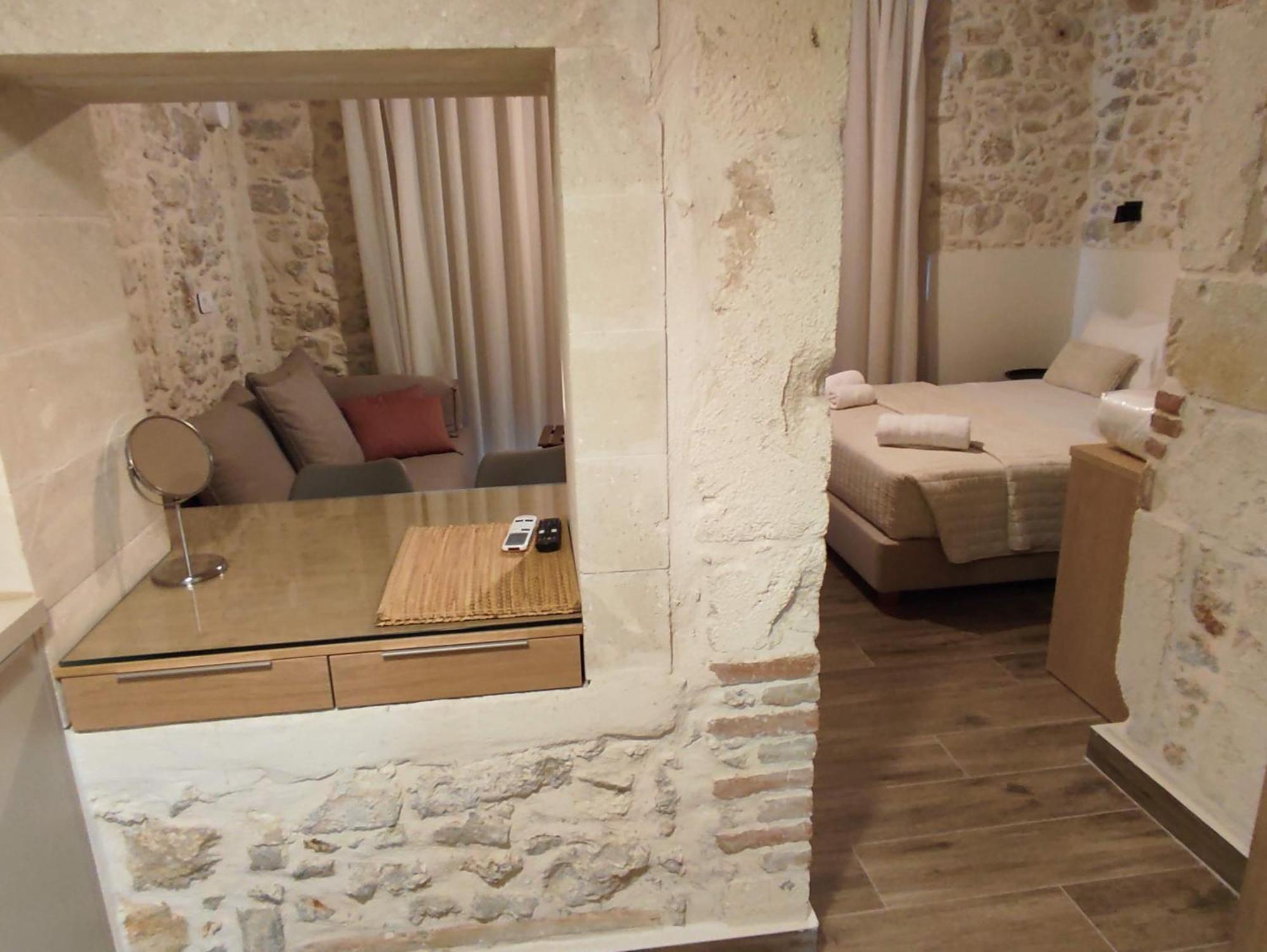 Loggia Traditional Suites Rethymno  Room photo