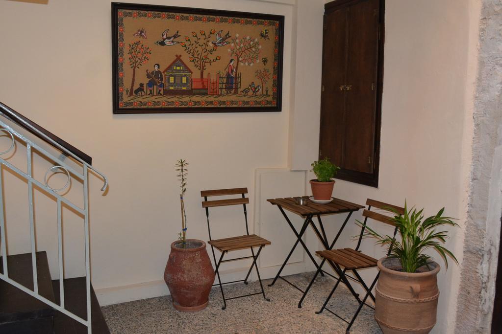 Loggia Traditional Suites Rethymno  Exterior photo